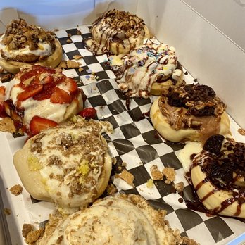 Cinnaholic - Bakeries Near Me - Spring, Texas