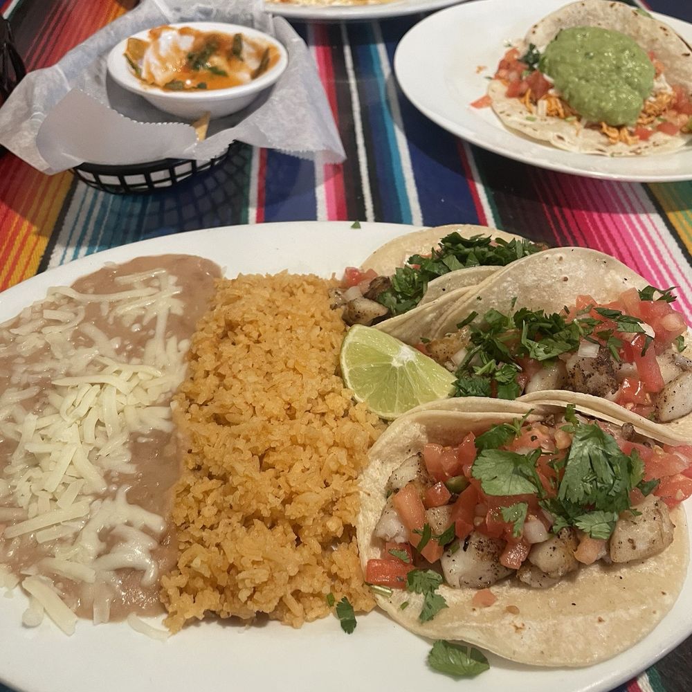 La Palapa - Fish tacos, rice and beans - Mexican Near Me - Fort Bragg, California