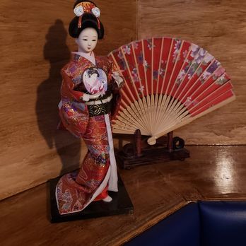 Araya Sushi - Sushi Bars Near Me - Markham, Ontario