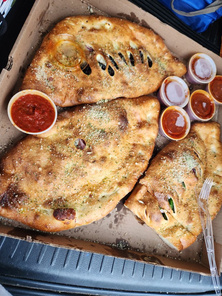 Food from Giuseppe's Pizza Shop