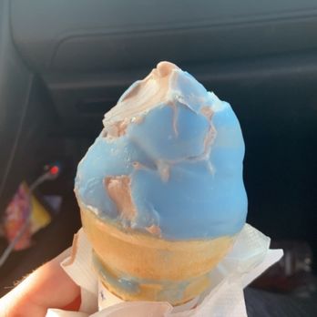 Dairy Queen Grill & Chill - Cotto - Ice Cream & Frozen Yogurt Near Me - Brookings, South Dakota Dairy Queen Grill & Chill - Cotto - Ice Cream & Frozen Yogurt Near Me - Brookings, South Dakota