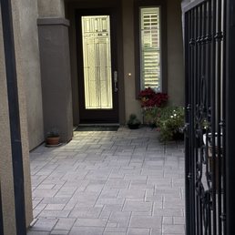 Front entrance with new glass insert in the door. Front entrance with new glass insert in the door.