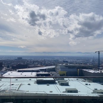 54thirty Rooftop - Rooftop bar view of the mountains - Lounges Near Me - Denver, Colorado