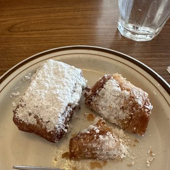 Little Brown Hen Cafe - beignets - Breakfast & Brunch Near Me - Florence, Oregon Little Brown Hen Cafe - beignets - Breakfast & Brunch Near Me - Florence, Oregon