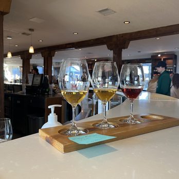 Inniskillin - Wineries Near Me - Niagara-on-the-Lake, Ontario Inniskillin - Wineries Near Me - Niagara-on-the-Lake, Ontario