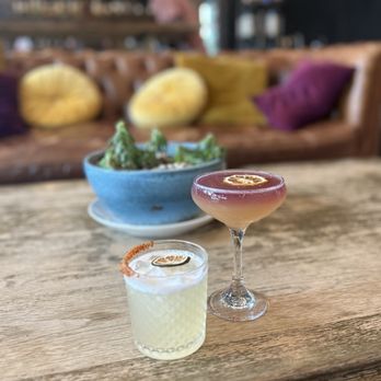 Simona's - Coffee & Tea Near Me - Austin, Texas