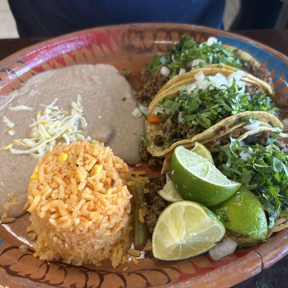 Amigas Restaurant - Taco dinner - Mexican Near Me - Glendale Heights, Illinois Amigas Restaurant - Taco dinner - Mexican Near Me - Glendale Heights, Illinois