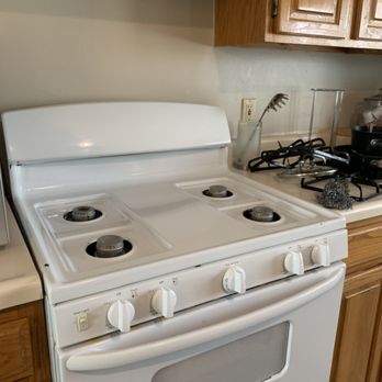 Soldiers' Mom - Clean stove - Home Cleaning Near Me Soldiers' Mom - Clean stove - Home Cleaning Near Me