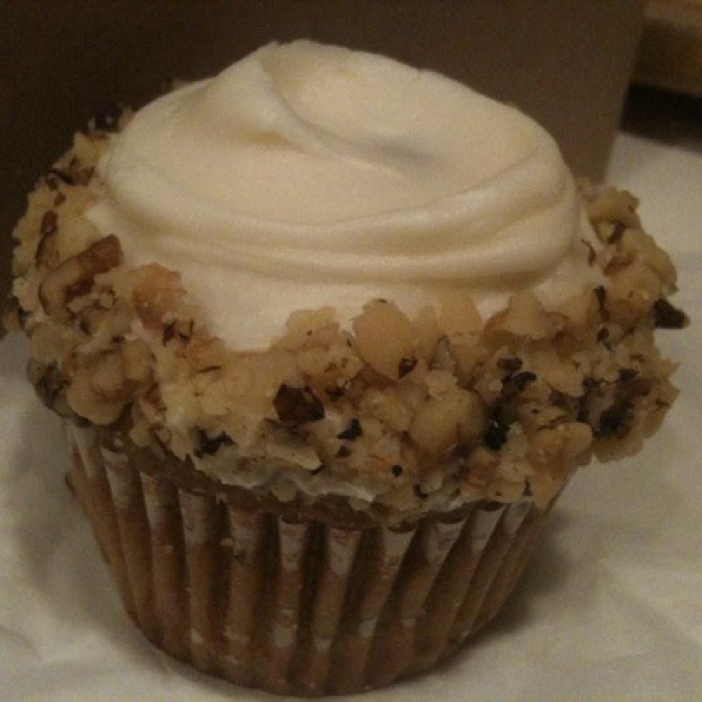 Frosted Cupcakery - Carrot Cake Cupcake - Bakeries Near Me - Long Beach, California