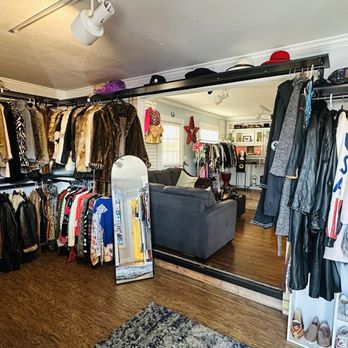 Outfits And Oddities - Used, Vintage & Consignment Near Me - San Diego, California Outfits And Oddities - Used, Vintage & Consignment Near Me - San Diego, California