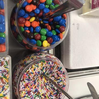 Marble Slab Creamery - Toppings - Ice Cream & Frozen Yogurt Near Me - Scarborough, Ontario