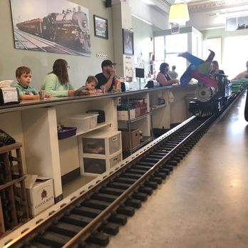 The Junction Diner - American Near Me - Forest Park, Illinois
