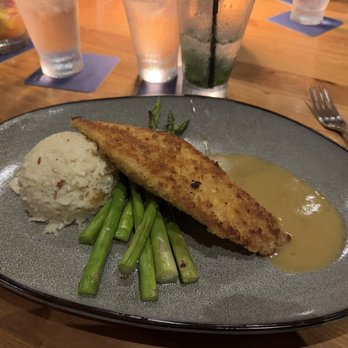 Tommy Bahama - Macadamia nut crusted Mahi Mahi - New American Near Me - Kamuela, Hawaii Tommy Bahama - Macadamia nut crusted Mahi Mahi - New American Near Me - Kamuela, Hawaii