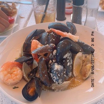 Harbor Crab - Seafood Supreme - American Near Me - Patchogue, New York