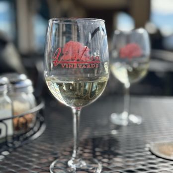 Ventosa Vineyards - Semi dry Riesling - Wineries Near Me - Geneva, New York Ventosa Vineyards - Semi dry Riesling - Wineries Near Me - Geneva, New York