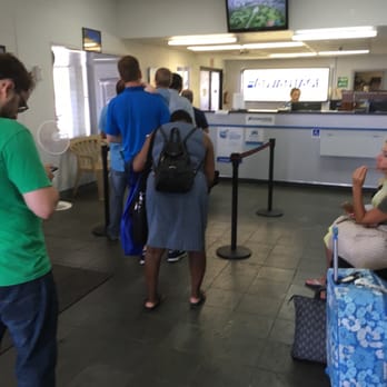 Advantage Rent A Car - Here's a line with one person working the counter. You have been warned. - Car Rental Near Me - Lihue, Hawaii