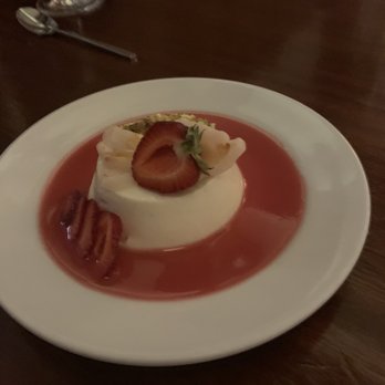 Perle Restaurant - Panna cotta - New American Near Me - Pasadena, California Perle Restaurant - Panna cotta - New American Near Me - Pasadena, California