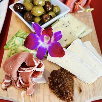 Marinelli's Authentic Italian Cuisine - Charcuterie - Italian Near Me - Henderson, Nevada