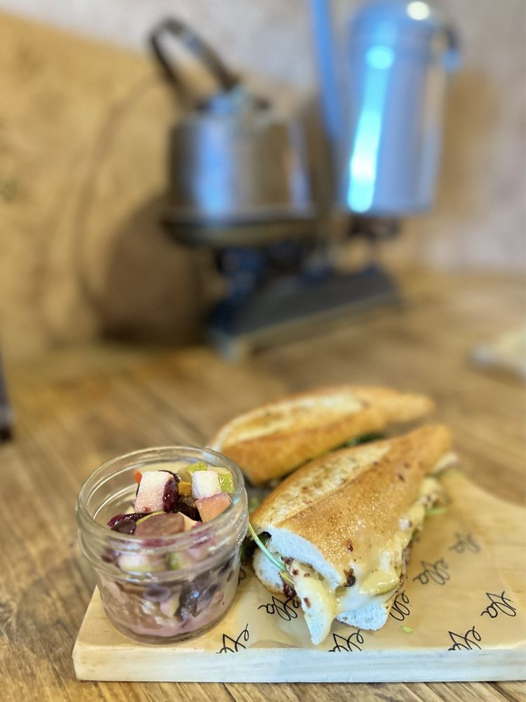 Ella Cafe