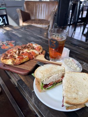 Crema & Vine by null