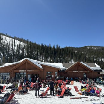 Labonte's Smokehouse BBQ - Slope side beach chairs on the snow. What a vibe! - Smokehouse Near Me - Keystone, Colorado Labonte's Smokehouse BBQ - Slope side beach chairs on the snow. What a vibe! - Smokehouse Near Me - Keystone, Colorado