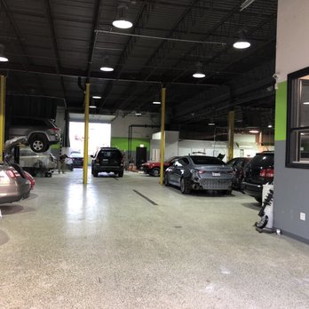 Interstate Auto Rebuilders - Repair facility - Body Shops Near Me - Chicago, Illinois Interstate Auto Rebuilders - Repair facility - Body Shops Near Me - Chicago, Illinois
