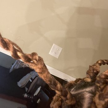 Springfield Braiding - Hair coming out of twist along with twist not done properly - Hair Stylists Near Me - Springfield, Missouri