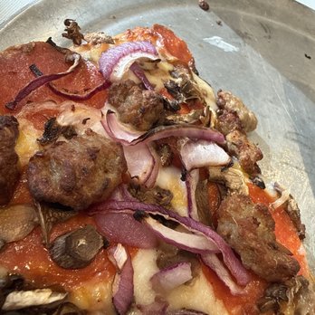 Round Table Pizza - Pizza Near Me - Modesto, California