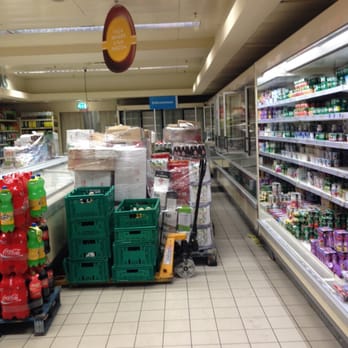 Continente Bom Dia - congeladores avariados há alguns dias - Grocery Near Me - Lisbon, 11