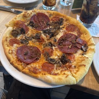 Sammy's Restaurant & Bar - New York style pizza - Gluten-Free Near Me - Henderson, Nevada Sammy's Restaurant & Bar - New York style pizza - Gluten-Free Near Me - Henderson, Nevada
