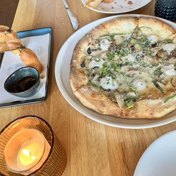 Lana - mushroom Pizza - American Near Me - Solana Beach, California Lana - mushroom Pizza - American Near Me - Solana Beach, California