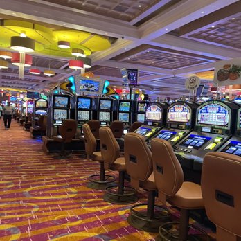 Guy Fieri's Mt. Pocono Kitchen - Casino - American Near Me - Mount Pocono, Pennsylvania