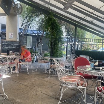 The Daily Bread - Seating outdoor area - Bakeries Near Me - Las Vegas, Nevada