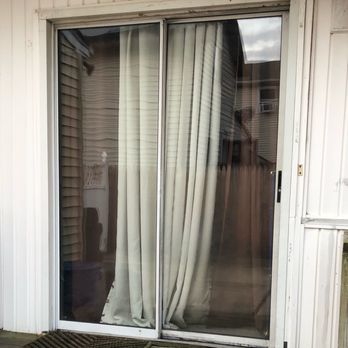 Renewal by Andersen of Long Island - My old dilapidated patio door 10-9-2021 - Windows Installation Near Me - Farmingdale, New York Renewal by Andersen of Long Island - My old dilapidated patio door 10-9-2021 - Windows Installation Near Me - Farmingdale, New York