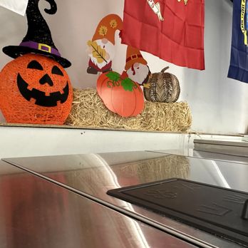 Freedom Road Laundromat - Fall Decor - Laundromat Near Me - New Windsor, New York Freedom Road Laundromat - Fall Decor - Laundromat Near Me - New Windsor, New York