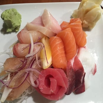 Daru Sushi - Sushi Bars Near Me - Bellflower, California