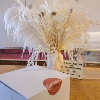 Cupcakin' Bake Shop - Bakeries Near Me - Walnut Creek, California