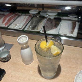 Izakaya Uosan - Hot sake, lemon sour - Izakaya Near Me - Honolulu, Hawaii