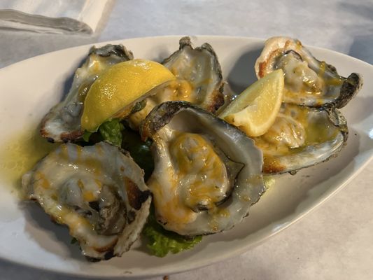 Pompano's Seafood House & Oyster Bar by null