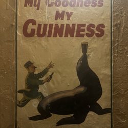Paddy's Pub