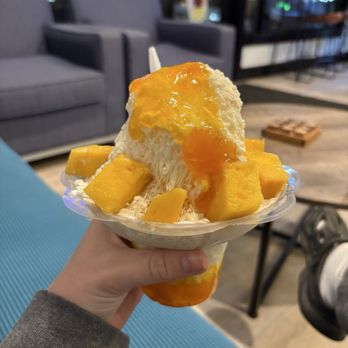 Sip Bubble Tea - Mango bingsu - Ice Cream & Frozen Yogurt Near Me - Nashville, Tennessee