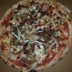 Vincenzo's Wood Frired Pizza - Ham and Pinneaple