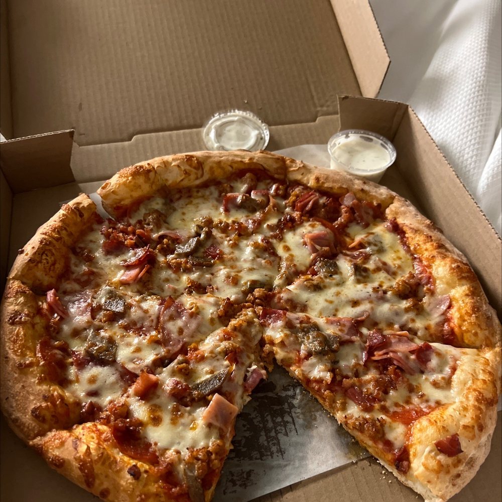 Food from Genoa Pizza & Bar