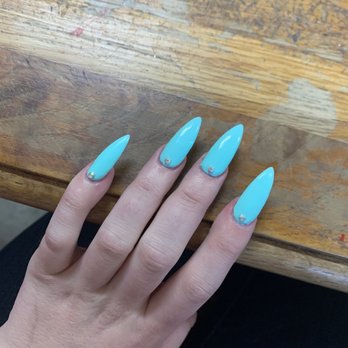 Lux Nail Spa - Nails by Kevin - Nail Salons Near Me - Redondo Beach, California