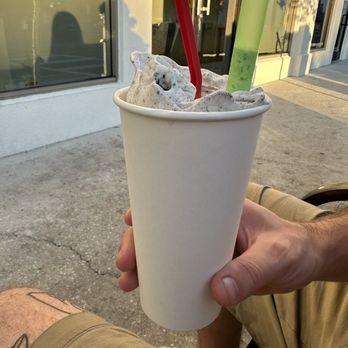 San Marco Dreamette - Medium Oreo Shake - Ice Cream & Frozen Yogurt Near Me - Jacksonville, Florida San Marco Dreamette - Medium Oreo Shake - Ice Cream & Frozen Yogurt Near Me - Jacksonville, Florida