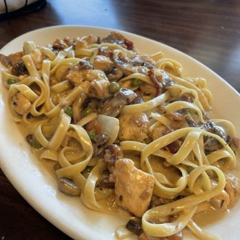 Luigi's D' Italia - Fettuccine Della Casa Pasta - Italian Near Me - Fullerton, California Luigi's D' Italia - Fettuccine Della Casa Pasta - Italian Near Me - Fullerton, California
