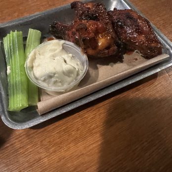Dinosaur Bar-B-Que - Garlic chipotle 3 Bar-B-Que Wings - Barbeque Near Me - New York, New York Dinosaur Bar-B-Que - Garlic chipotle 3 Bar-B-Que Wings - Barbeque Near Me - New York, New York