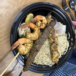 Brochettes Grill - Skewers over basmati rice
