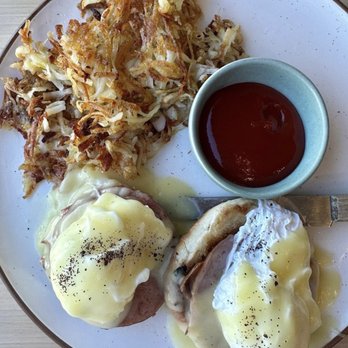 Madi - Eggs Benedict - Breakfast & Brunch Near Me - San Diego, California