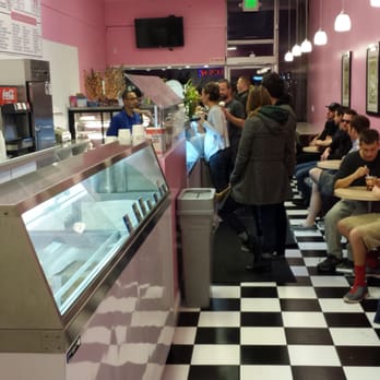 Loard's Ice Cream - Busy Saturday night - Ice Cream & Frozen Yogurt Near Me - Livermore, California Loard's Ice Cream - Busy Saturday night - Ice Cream & Frozen Yogurt Near Me - Livermore, California